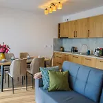 M&d W Karkonoszach! 2 Sypialnie, Salon Z Aneksem, Balkon Z Widokiem Na Gory * Jelenia Gora