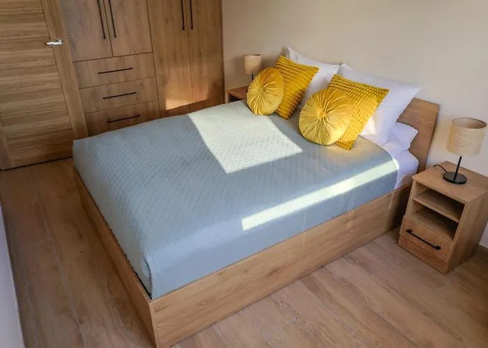 Lejlighed M&d W Karkonoszach! 2 Sypialnie, Salon Z Aneksem, Balkon Z Widokiem Na Gory